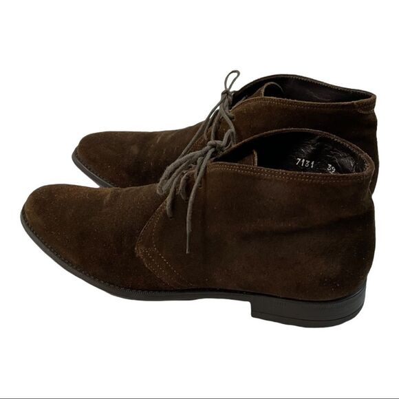 Antonio Maurizi  Men’s  Brown Suede Ankle Boots. Size 39. main image 12